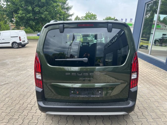 Peugeot Rifter, Peugeot Rifter GT BlueHDi 130 S&S EAT8, barva zelená