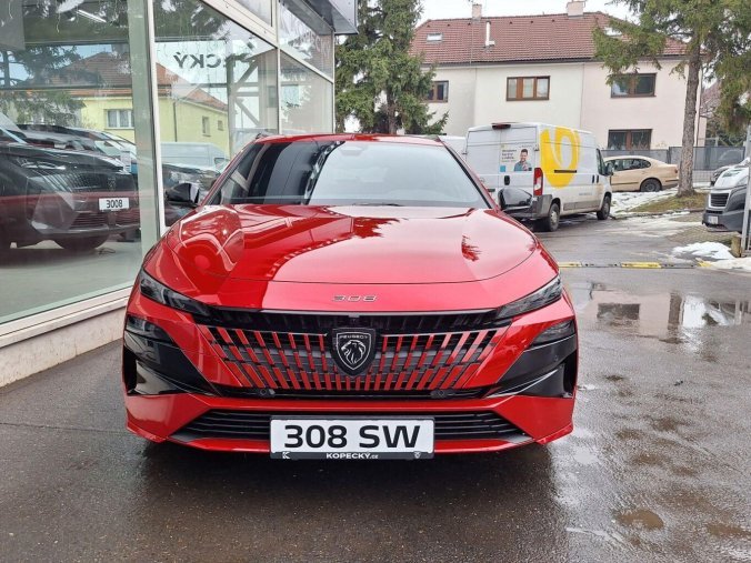 Peugeot 308, Peugeot 308 SW GT Hybrid 145 e-DCS6, barva červená