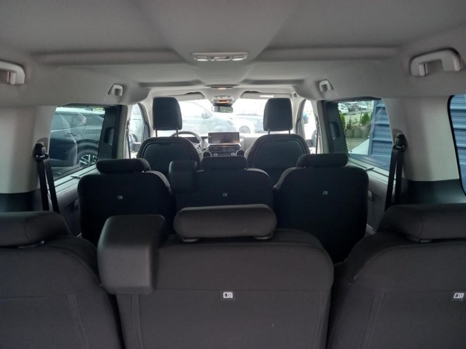 Peugeot Traveller, Peugeot Traveller Active L3 2.2 BlueHDi 150 man, barva šedá