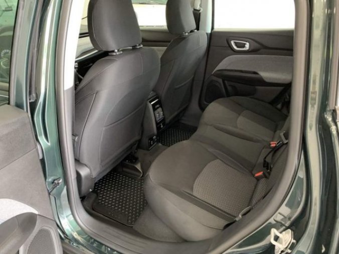 Jeep Compass, LONGITUDE 1.3 Turbo GSE 150k F, barva černá