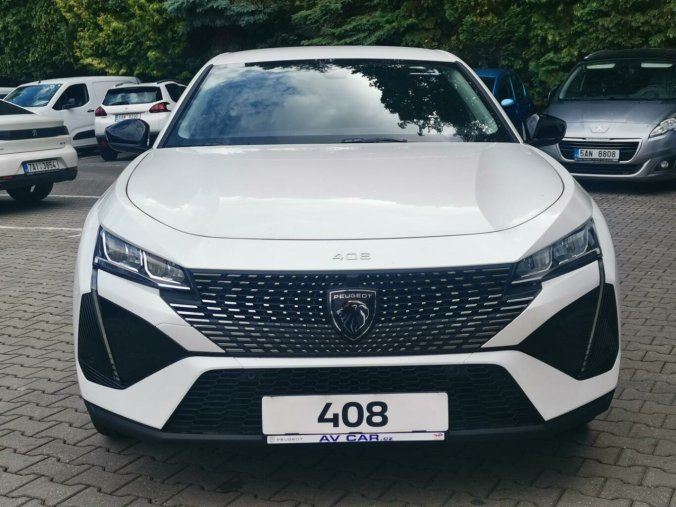Peugeot 408, Peugeot 408 ALLURE Plug-in HYBRID 225 e-EA, barva oranžová