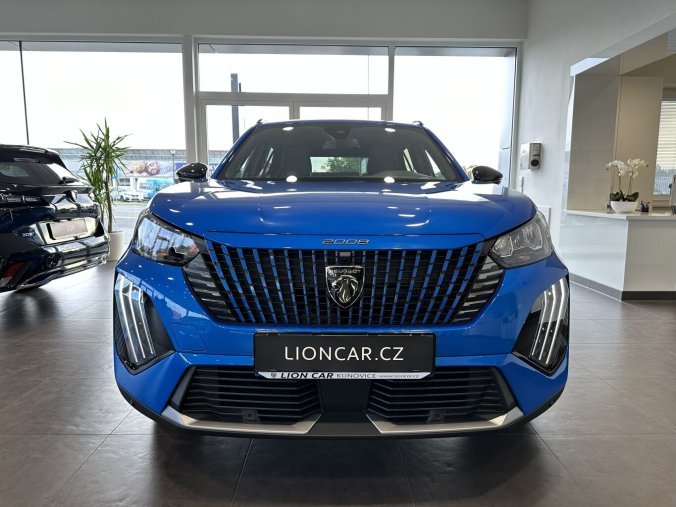 Peugeot 2008, Peugeot 2008 ALLURE 115kW, e-dojezd 405km, barva modrá