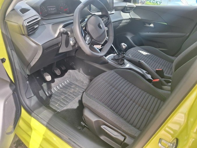 Peugeot 208, Peugeot 208 STYLE 1.2 PT 100K MAN6, barva žlutá