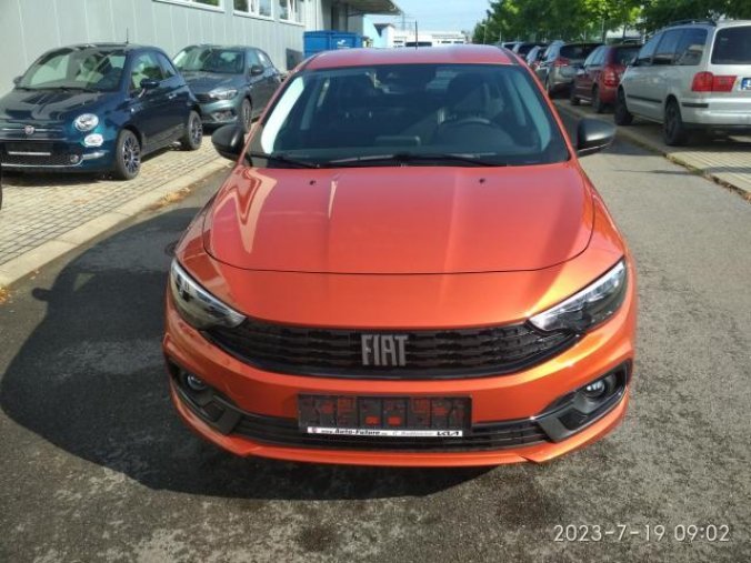 Fiat Tipo, HB 1.0 Fire Fly 100k, barva oranžová