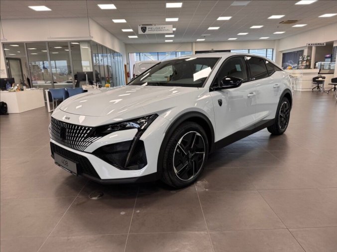 Peugeot 408, Peugeot 408 1,2 GT Hybrid 145 e-DCS6, barva bílá