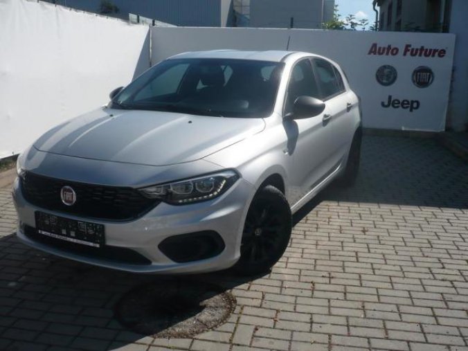 Fiat Tipo, HB 1.4 95k Street, barva šedá