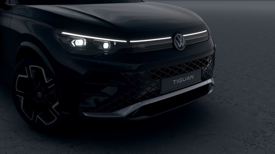 Volkswagen Tiguan, Tiguan R-Line People 2,0 TSI 195 kW 4MOT, barva černá