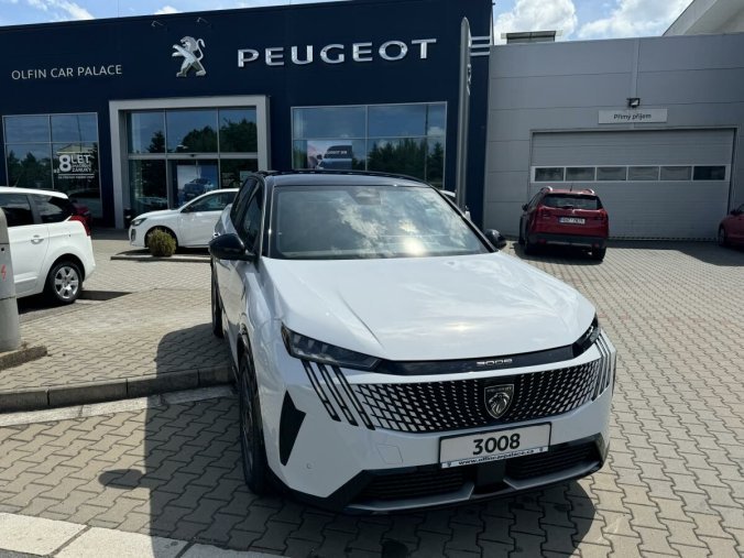 Peugeot 3008, Peugeot 3008 E-GT, barva bílá