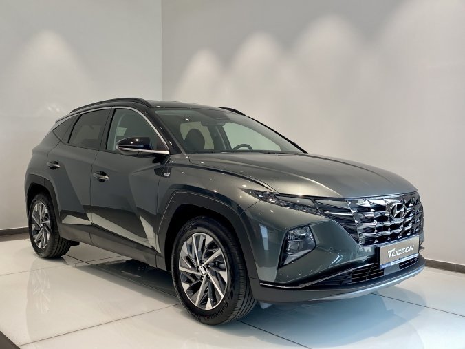 Hyundai Tucson, 1,6 T-GDI MHEV 132 kW (95 NAT mild hybrid) 7 st. DCT 4×4, barva šedá