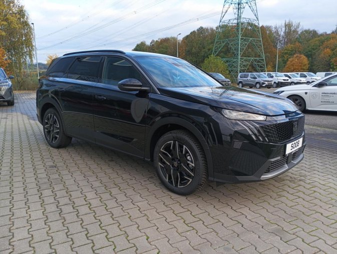 Peugeot 5008, Peugeot 5008 ALLURE Hybrid 145 e-DCS6, barva černá