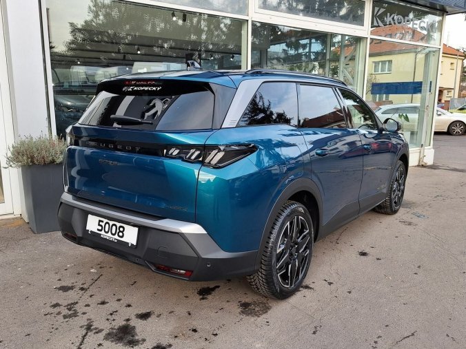 Peugeot 5008, Peugeot 5008 ALLURE Hybrid 136 e-DCS6, barva modrá