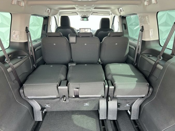 Peugeot Traveller, Peugeot Traveller Active Long 2.0 BlueHDi 180, barva zelená