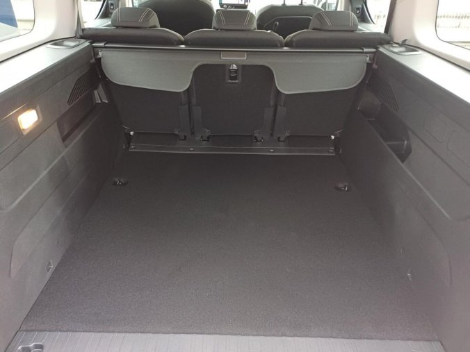 Peugeot Rifter, Peugeot Rifter Long Allure 1.5 HDI 130k, barva bílá