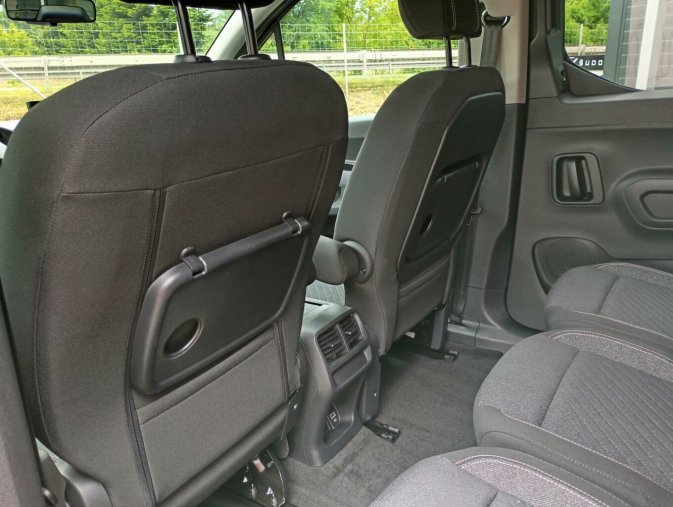 Peugeot Rifter, Peugeot Rifter LONG ALLURE BlueHDi 130 S&S EA, barva zelená