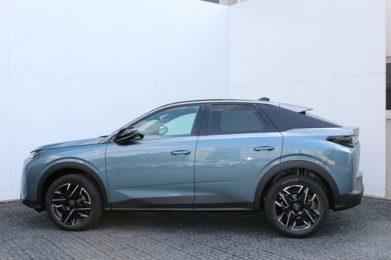 Peugeot 3008, Peugeot 3008 GT Hybrid 145k e-DCS6, barva modrá