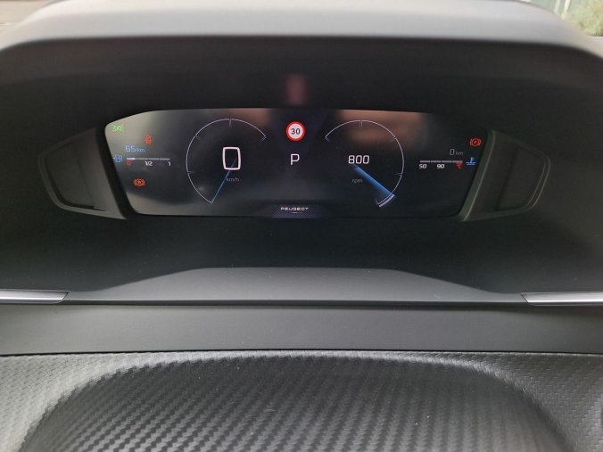 Peugeot 2008, Peugeot 2008 ALLURE Hybrid 145 e-DCS6, barva šedá