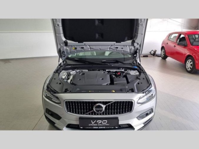 Volvo V90, B4 2.0L 197+14 HP AT8 AWD CROS, barva šedá