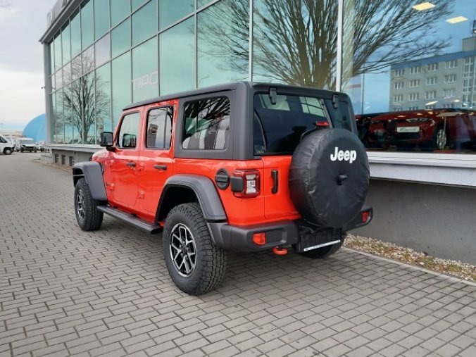 Jeep Wrangler, Unlimited 2,0T  Rubicon ČR, barva červená