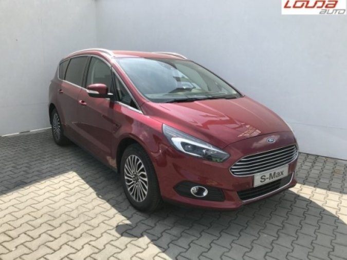 Ford S-MAX, 1.5 EcoBoost, barva červená