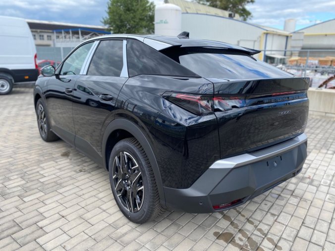 Peugeot 3008, Peugeot 3008 GT Hybrid 145k - CELOROČNÍ PNEU - 0905, barva černá