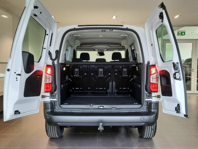 Peugeot Rifter, Peugeot Rifter ACTIVE BlueHDi 100 S&S MAN6 s, barva bílá