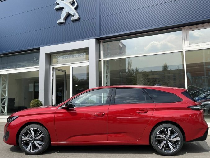 Peugeot 308, Peugeot 308 SW ALLURE 1.5 BHDi 130K EAT8, barva červená