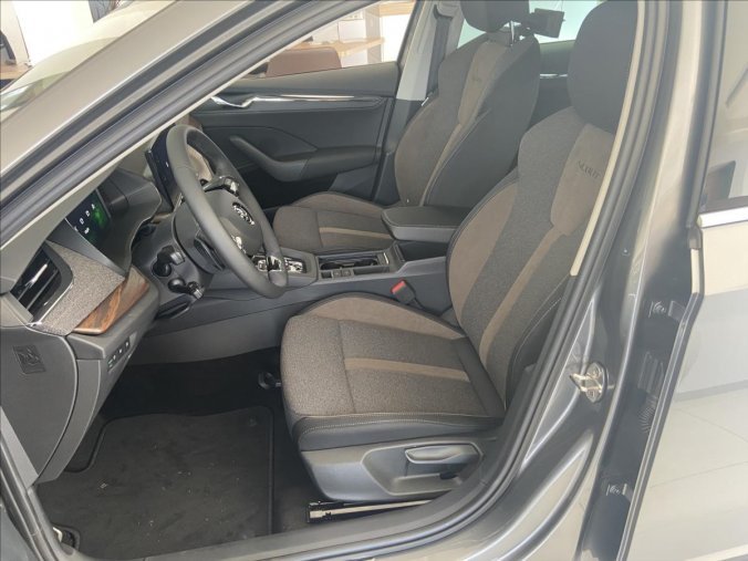 Škoda Octavia, 2,0 TDI 110 kW 4x4 DSG Scout, barva neuvedeno