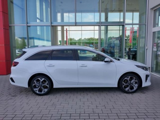 Kia Ceed, SW 1,5 T-GDi TOP 17¨ ALU KOLA, barva bílá