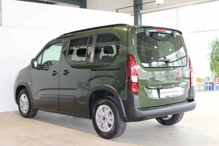 Peugeot Rifter, Peugeot Rifter ALLURE BlueHDi 130 S&S MAN6 N1, barva zelená