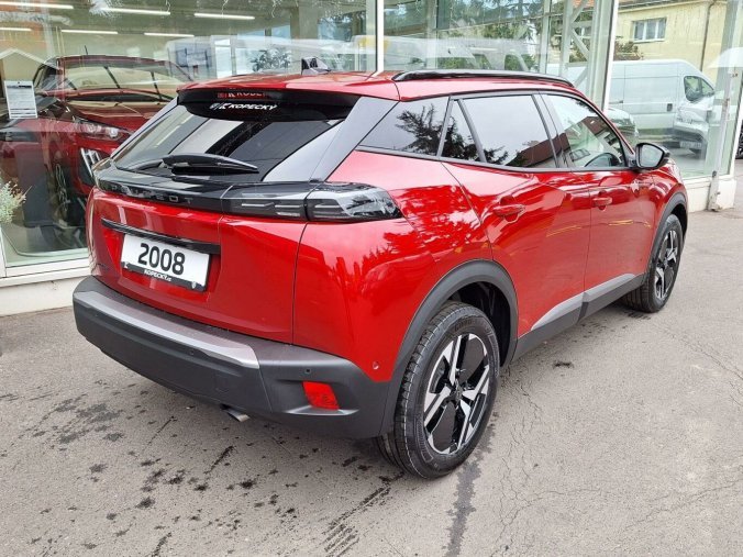 Peugeot 2008, Peugeot 2008 ALLURE 1.2 TURBO 100k MAN6, barva červená