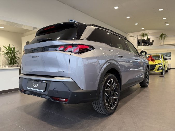 Peugeot 5008, Peugeot 5008 GT Hybrid 145k, Automat, barva šedá