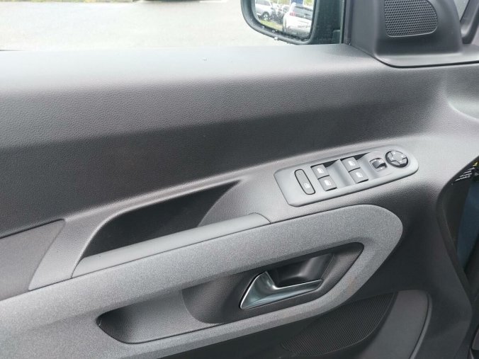 Peugeot Rifter, Peugeot Rifter ALLURE BlueHDi 130k EAT8 N1, barva modrá