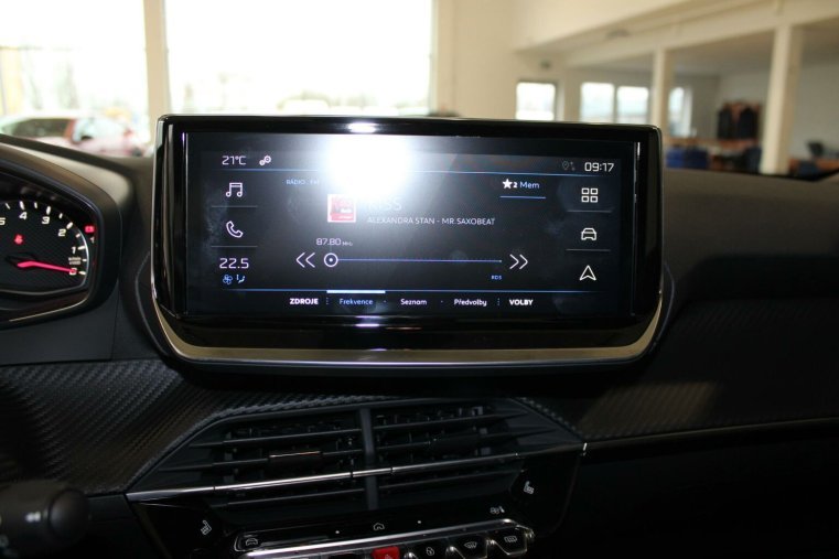 Peugeot 2008, Peugeot 2008 STYLE PureTech 100 S&S MAN6, barva modrá