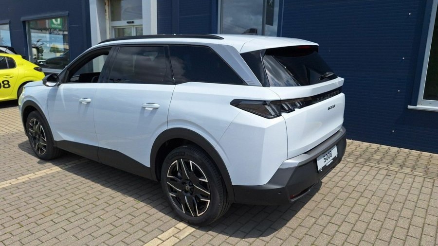 Peugeot 5008, Peugeot 5008 ALLURE Hybrid 145 e-DCS6, barva bílá
