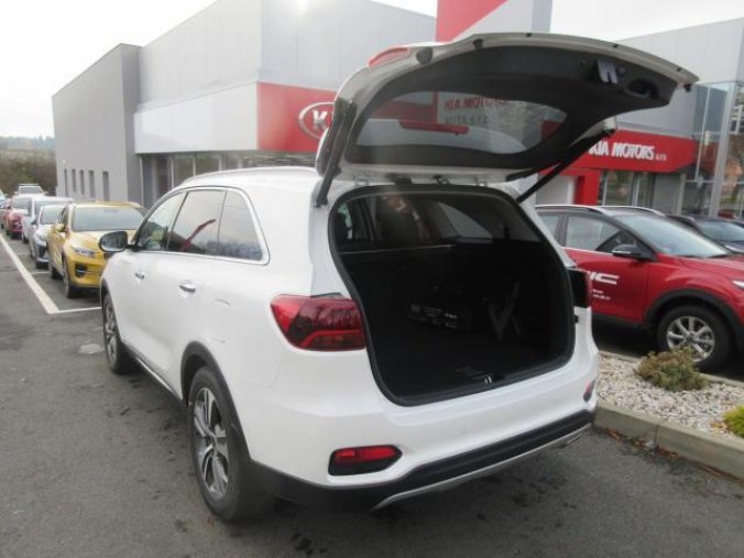 Kia Sorento, 2,2 CRDi 4x4 8A/T PREMIUM LEAT, barva bílá