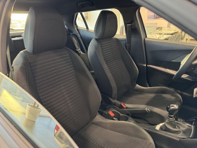 Peugeot 2008, Peugeot 2008 STYLE, 100k, Manuál, barva šedá