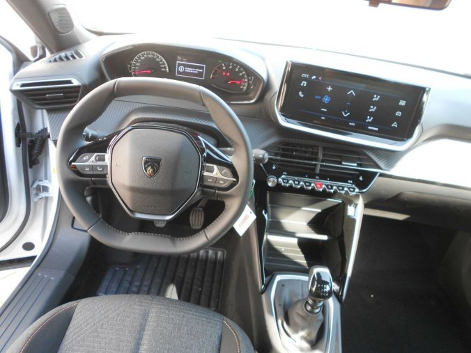 Peugeot 2008, Peugeot 2008 STYLE PureTech 100 MAN6, barva bílá