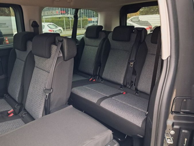 Peugeot Traveller, Peugeot Traveller Active Long 2.0 BlueHDi 180 S&, barva šedá