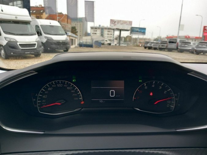 Peugeot 208, Peugeot 208 Active PureTech 75 S&S MAN5, barva žlutá