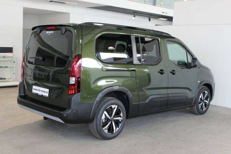 Peugeot Rifter, Peugeot Rifter LONG GT BlueHDi 130 S&S EAT8, barva zelená