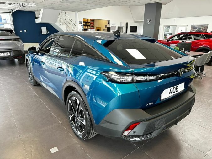 Peugeot 408, Peugeot 408 ALLURE Hybrid 145k e-DCS6, barva modrá