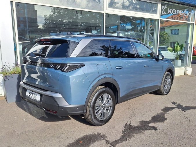 Peugeot 5008, Peugeot 5008 BUSINESS Hybrid 145 e-DCS6, barva modrá
