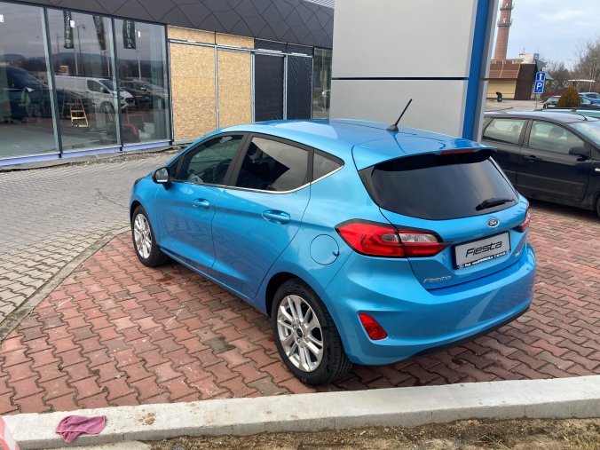 Ford Fiesta, Titanium, 5dveřová, 1,0 EcoBoost Hybrid (mHEV) 92 kW/125 k, 6st. manuální, barva modrá