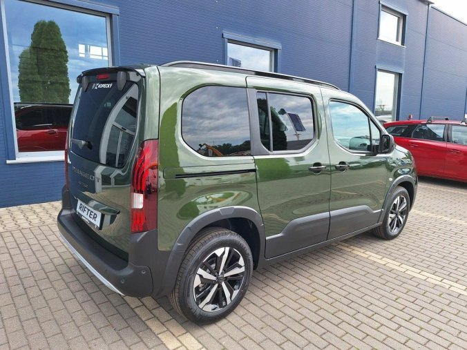 Peugeot Rifter, Peugeot Rifter GT BHDi 130 EAT8, barva zelená