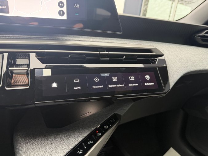 Peugeot 3008, Peugeot 3008 ALLURE Hybrid 145 e-DCS6, barva bílá