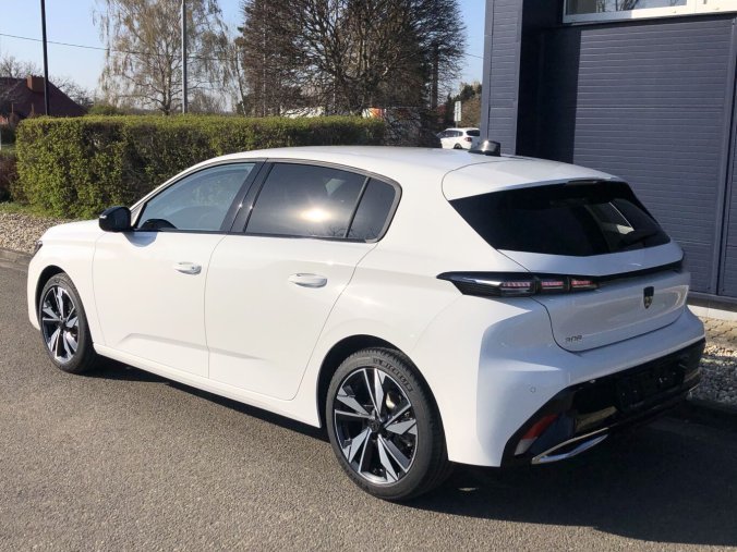 Peugeot 308, ACTIVE PACK 1.5 BlueHDi 130 S&S MAN6, barva bílá