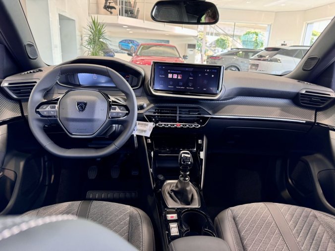 Peugeot 2008, Peugeot 2008 ALLURE Turbo 100 koní, barva šedá