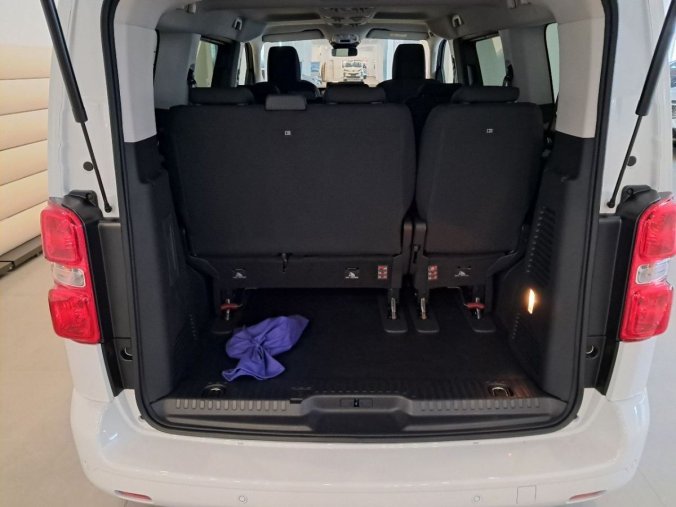 Peugeot Traveller, Peugeot Traveller Active Standard 2.0 BlueHDi 18, barva bílá