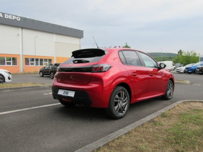 Peugeot 208, ACTIVE PACK 1.2 PureTech 100k, barva červená