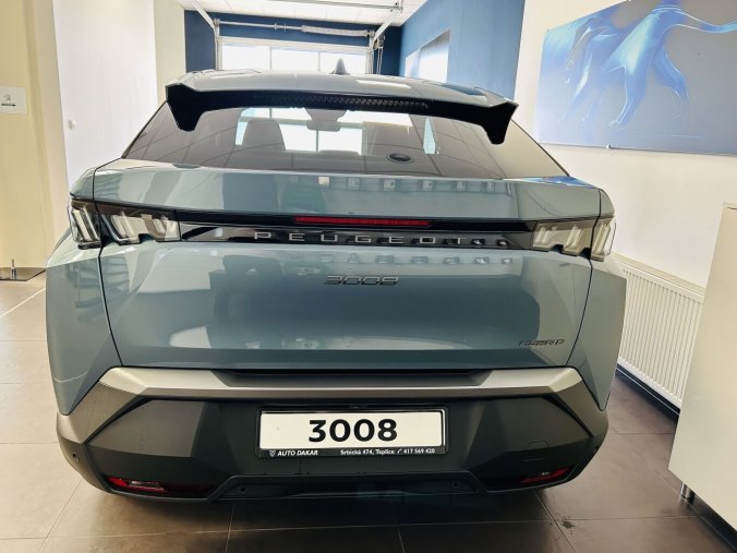 Peugeot 3008, Peugeot 3008 ALLURE Hybrid 145 e-DCS6, barva modrá